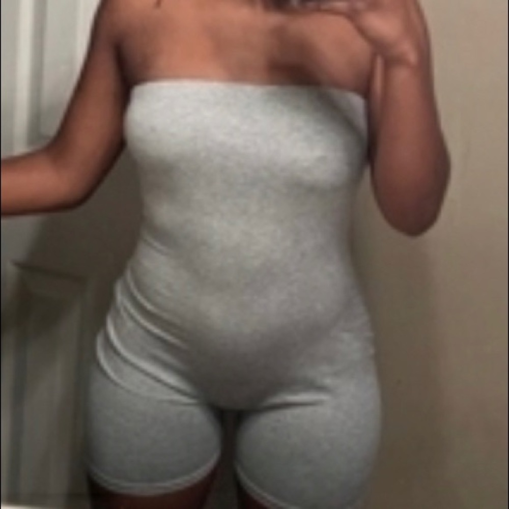 Romper - Picture 2 of 2